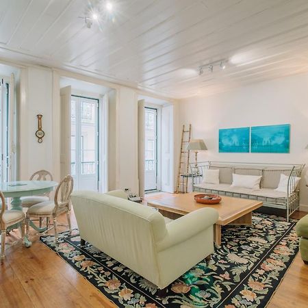 Camoes Deluxe Bairro Alto Apartment Lisbon Luaran gambar