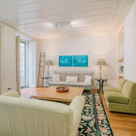 Camoes Deluxe Bairro Alto Apartment Lisbon Luaran gambar