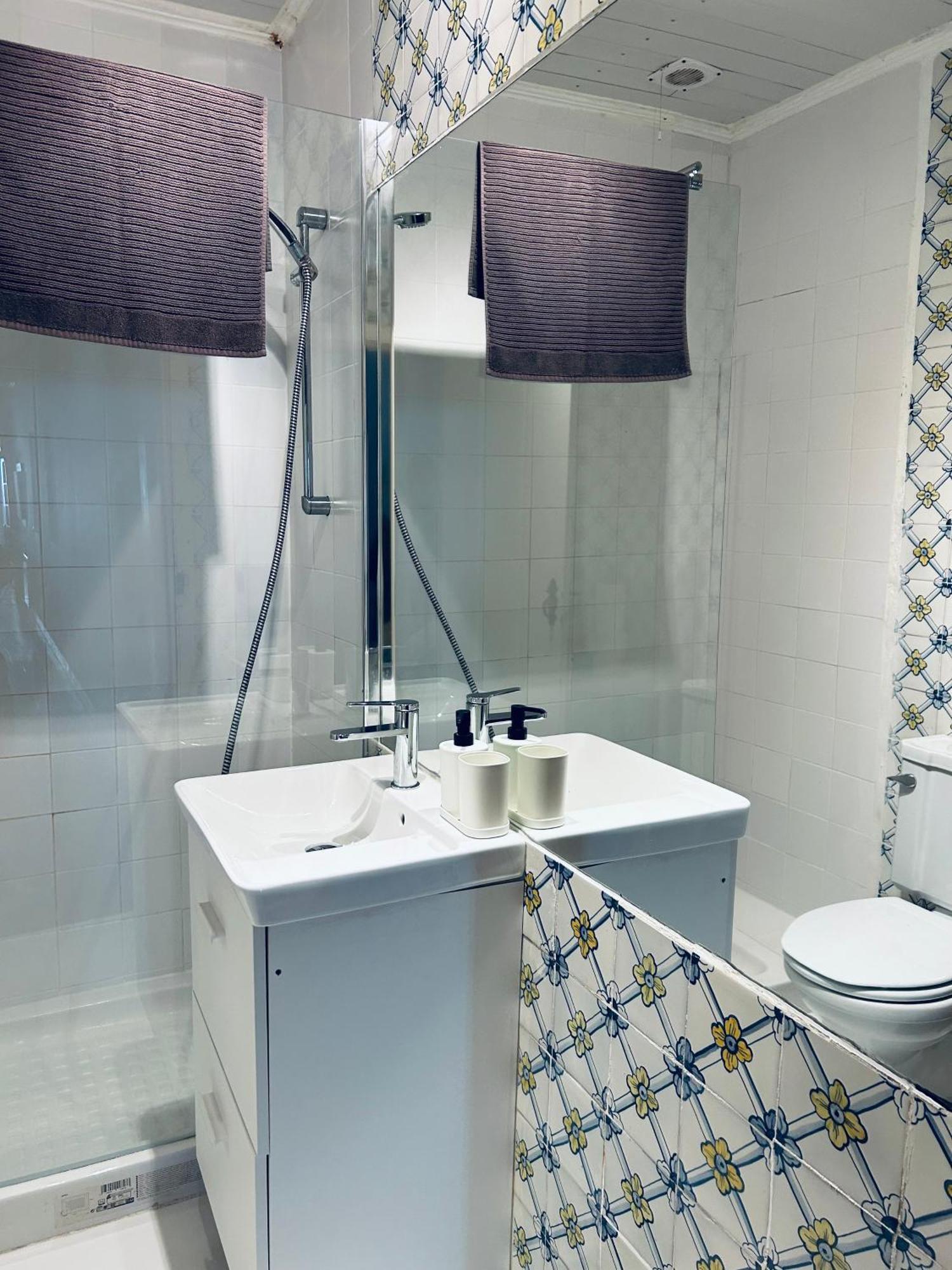 Camoes Deluxe Bairro Alto Apartment Lisbon Luaran gambar