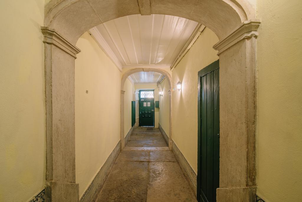 Camoes Deluxe Bairro Alto Apartment Lisbon Luaran gambar