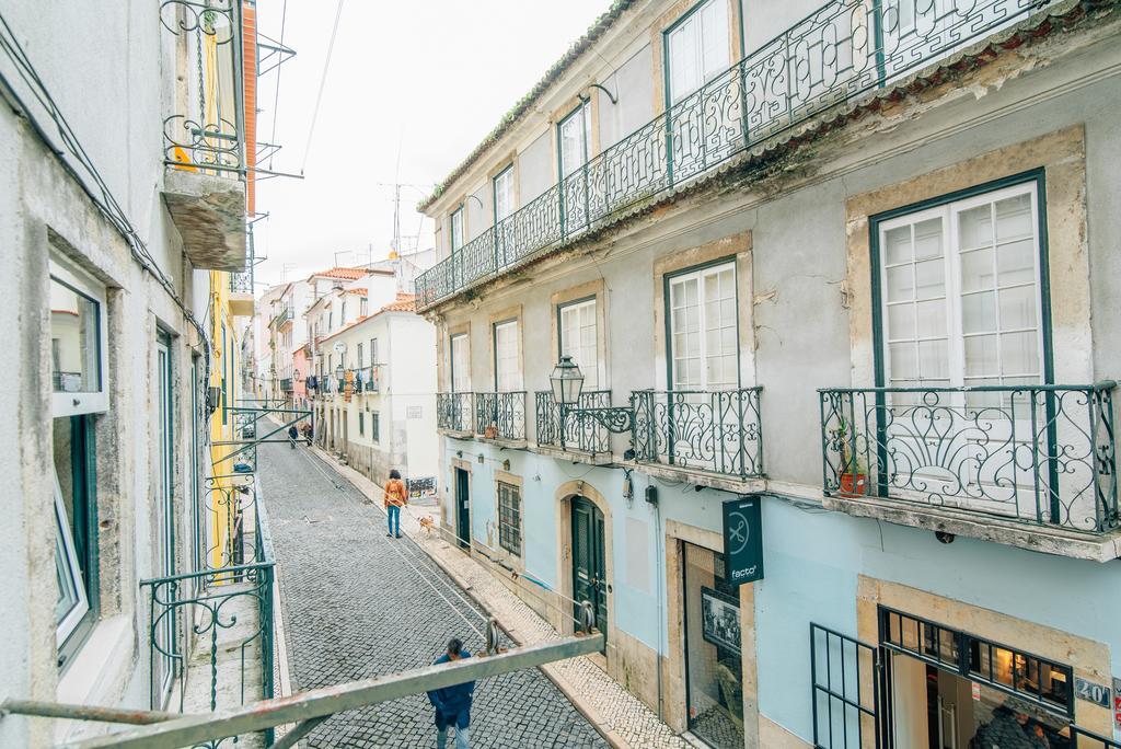 Camoes Deluxe Bairro Alto Apartment Lisbon Luaran gambar