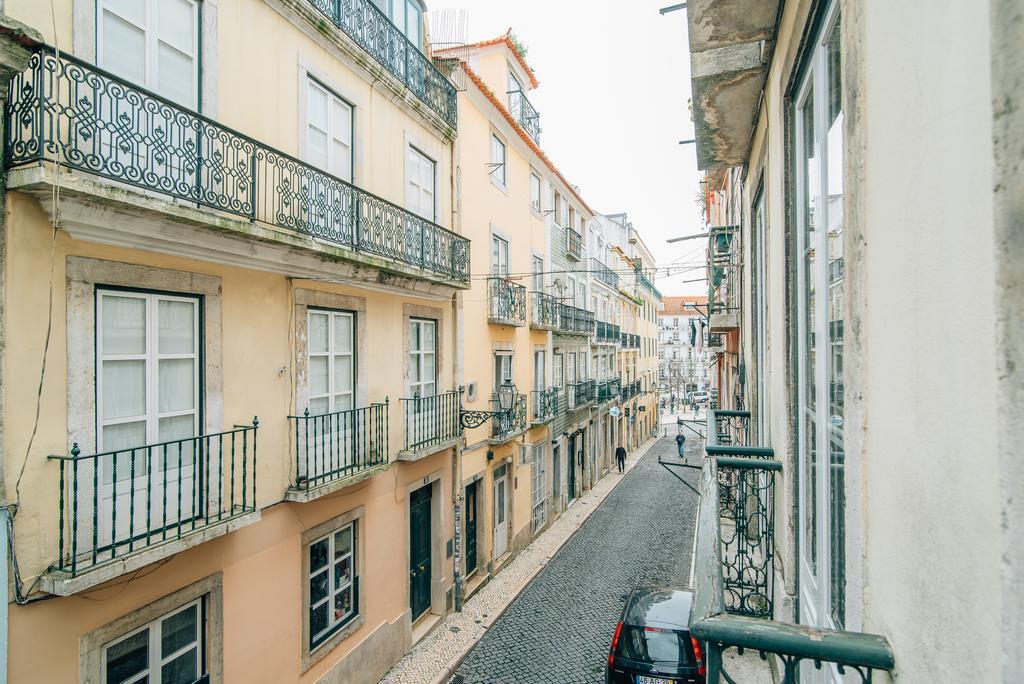 Camoes Deluxe Bairro Alto Apartment Lisbon Luaran gambar