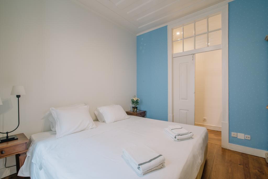 Camoes Deluxe Bairro Alto Apartment Lisbon Luaran gambar