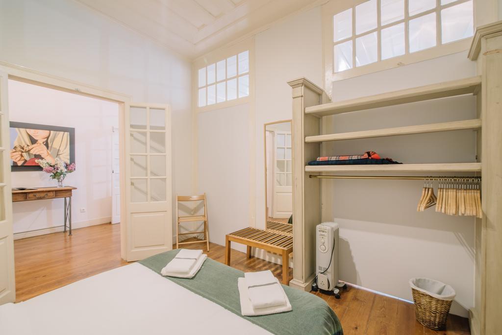 Camoes Deluxe Bairro Alto Apartment Lisbon Luaran gambar